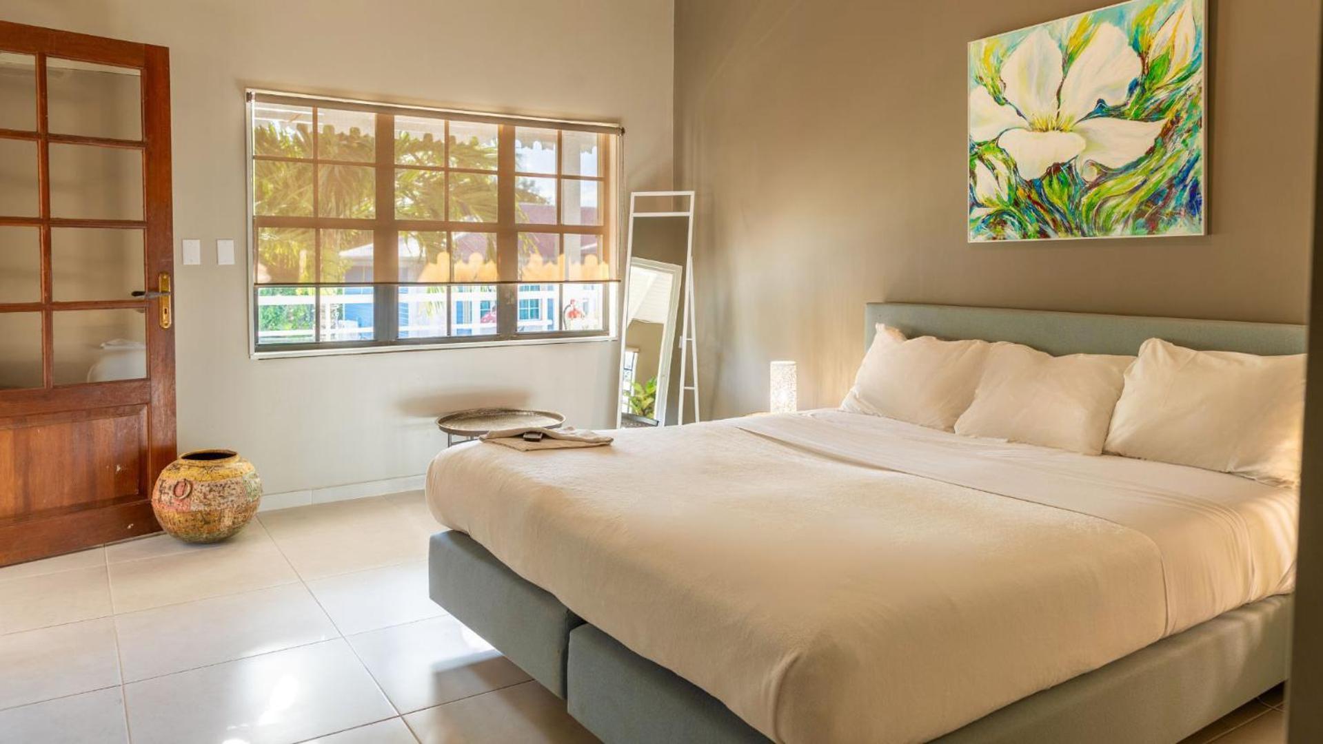 Talk Of The Town Inn & Suites - St Eustatius โอรันเยสตัด ภายนอก รูปภาพ